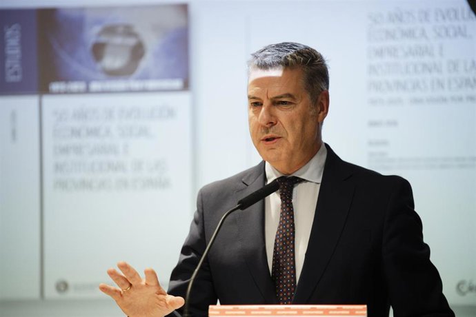 Archivo - El presidente del Consejo General de Economistas de España, Miguel Ángel Vázquez Taín