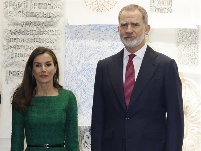 Archivo - Los Reyes Felipe y Letizia