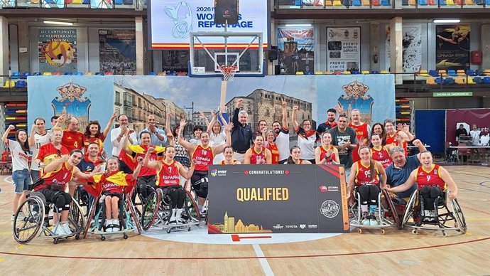 Archivo - La selección española femenina celebra su clasificación para el Mundial de Canadá de Baloncesto en Silla de Ruedas de 2026
