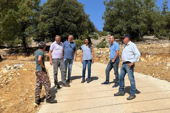 Visita a las obras en la pista forestal de Chorrogil.