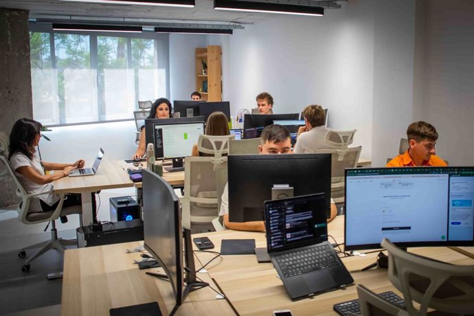 El equipo de Diurnay trabajando en ChatGPT Ads