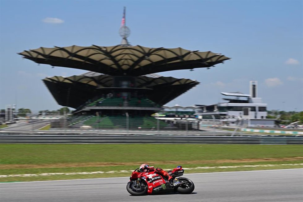 Archivo - El piloto español de MotoGP Marc Márquez (Ducati), en el test en Sepang (Malasia) en 2026.