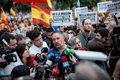 Abascal acusa a Sánchez de ser "un psicópata peligroso" por "traicionar" a los ceutíes: "Está absolutamente desatado"