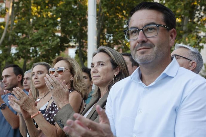 La vicesecretaria general de Regeneración Institucional del PP, Cuca Gamarra, en la concentración de apoyo a Ceuta en Logroño