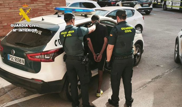 Detingut un home acusat de diversos robatoris en establiments de Benicarló