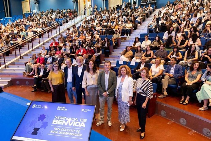 Acto de bienvenida a los profesores que se incorporan al cuadro docente de la Xunta