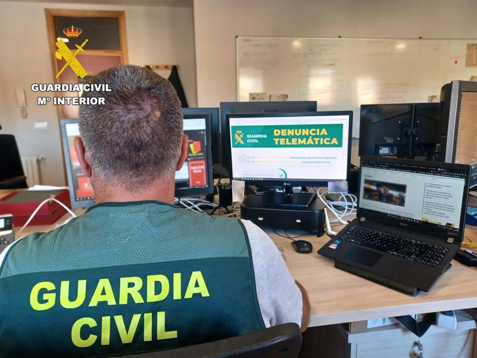 Equipo @ de la Guardia Civil