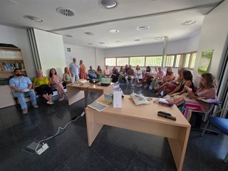 Enfermeras referentes de centros educativos de los Distritos de Atención Primaria Huelva-Costa y Condado-Campiña.