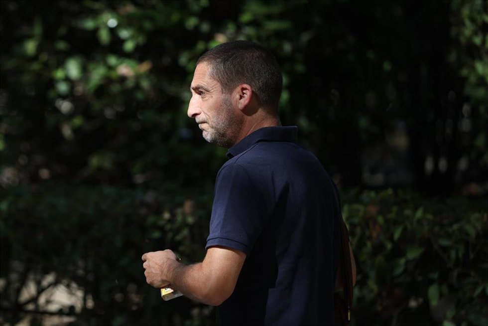 El ex chófer de Pedro Sánchez, Cristian Corvillo, a su llegada a la Audiencia Nacional, a 3 de septiembre de 2026, en Madrid (España). 