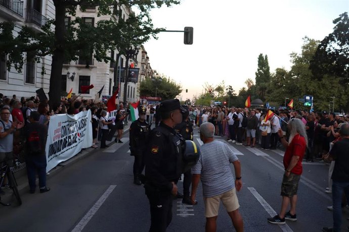 Tensión entre manifestantes de una concentración por Ceuta y una contra el racismo en Santander