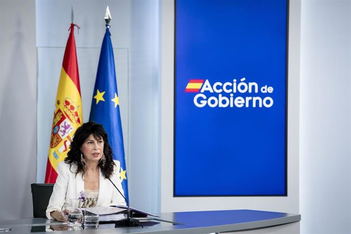 Archivo - La ministra de Igualdad, Ana Redondo, durante la rueda de prensa tras el Consejo de Ministros, a 14 de julio de 2026, en Madrid (España). 