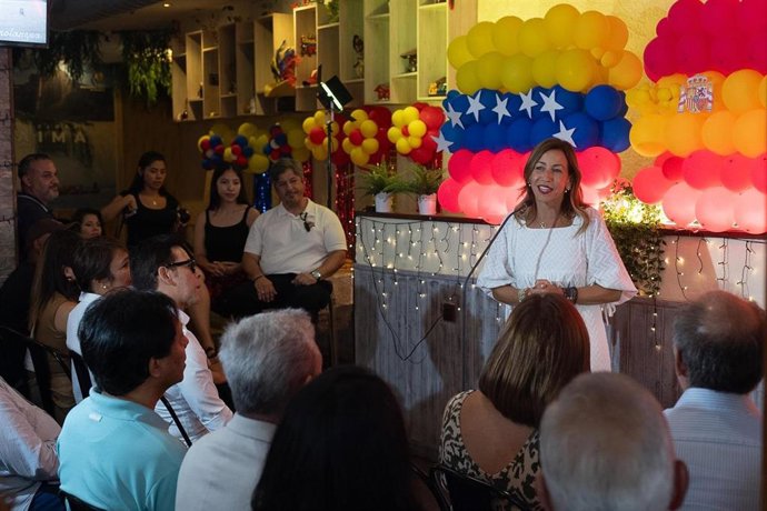La alcaldesa de Zaragoza, Natalia Chueca, ha anunciado en un encuentro con la comunidad venezolana que Venezuela será el país invitado de las Fiestas del Pilar 2026