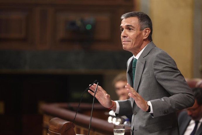 El presidente del Gobierno, Pedro Sánchez, interviene durante una sesión plenaria en el Congreso de los Diputados, a 3 de septiembre de 2026, en Madrid (España). 