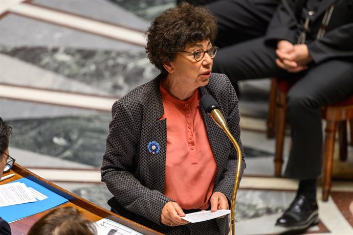 Archivo - Arquivo - 5 de maio de 2026, Paris, Île-de-France (Região, França): Monique Barbut, Ministra da Transição Ecológica, Biodiversidade e Negociações Internacionais sobre Clima e Natureza, durante o período de perguntas na Assembleia Nacional em 5 d