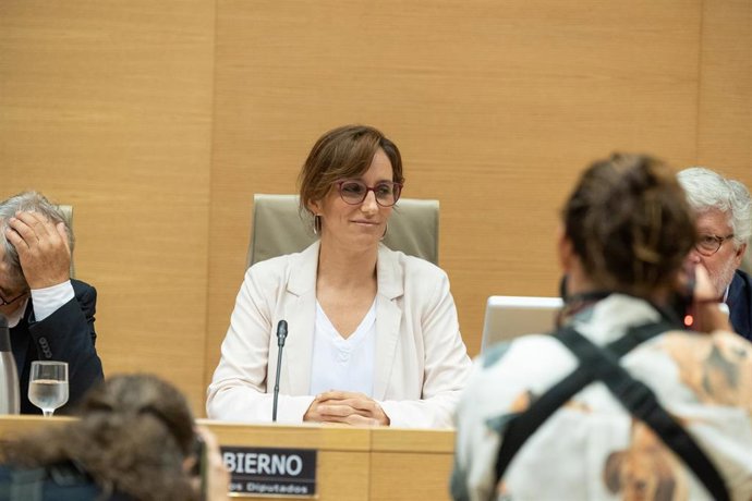 La ministra de Sanidad, Mónica García, comparece a petición propia ante la Comisión de Sanidad, en el Congreso de los Diputados, a 27 de agosto de 2026, en Madrid (España).