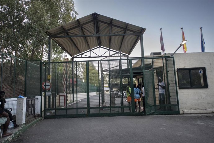 Archivo - Entrada del Centro de Inmigrantes de Ceuta, a 1 de agosto de 2024, en Ceuta (España).  