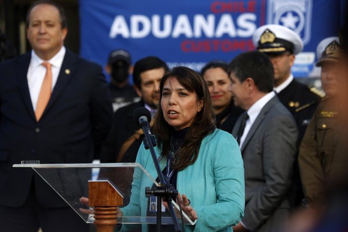 Valparaiso, 31 de julio de 2023 La DIrectora Ncional de Aduanas Alejandra Arriaza da cuenta del operativo que logro detectar el ingreso via maritima a este puerto de un contenedor con 184 kilos de extasis en pastillas y granulado, droga avaluada en 11