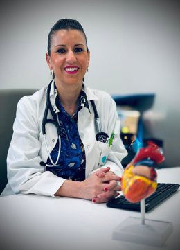 La especialista de Medicina Interna de Quirónsalud Huelva María Pérez Tristancho.