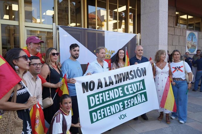 Concentración en defensa de Ceuta.