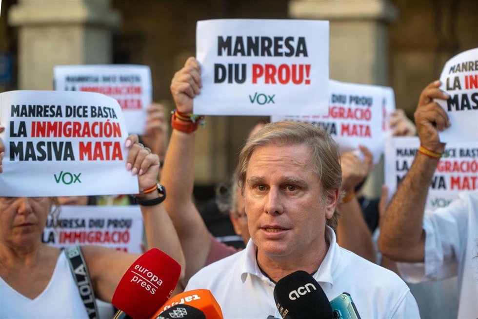 El portavoz de Vox en el Parlament, Joan Garriga, en una concentración en Manresa