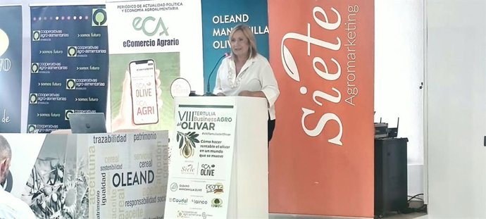 La viceconsejera de Agricultura, Pesca, Agua y Desarrollo Rural, Consolación Vera, durante su intervención en la VIII Tertulia BusinessAGRO del Olivar.