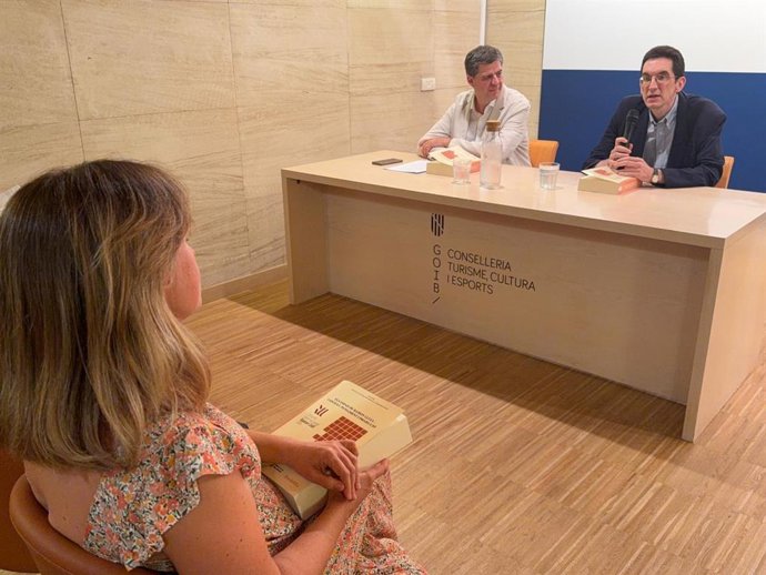 El Govern presenta el Libro de actas de las ponencias del Congreso Internacional Ramon Llull 2025