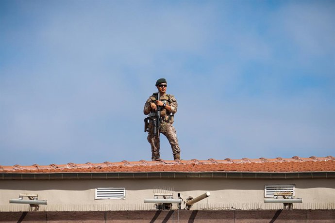 August 30, 2026, Ankara, Turkey: A member of the Police Special Operations unit is providing security for the area during the march. Members of the Turkish military participated in a parade marking the 104th anniversary of the August 30 Victory Day in Ank