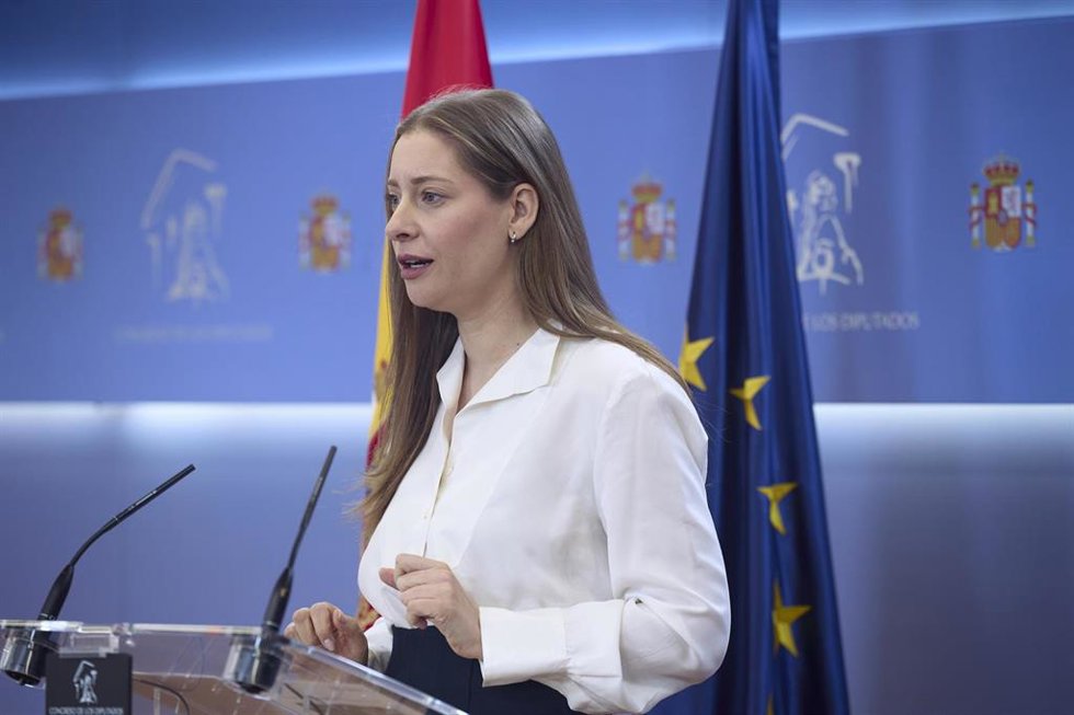 Archivo - La portavoz del PP en el Congreso, Ester Muñoz, durante una rueda de prensa, en el Congreso. Archivo. 