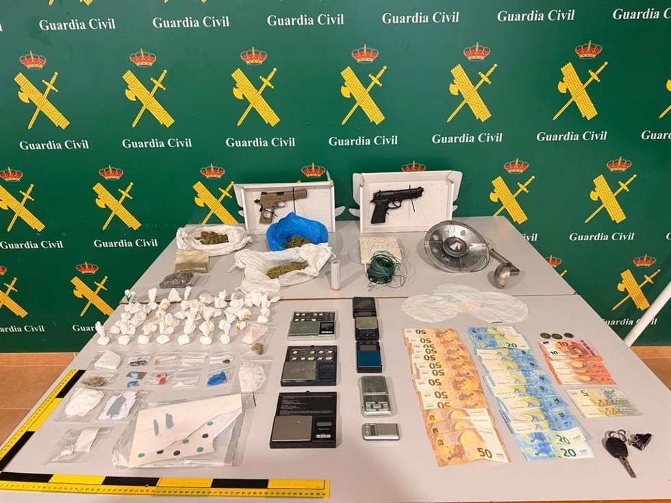 Efectos intervenidos por la Guardia Civil en la operación