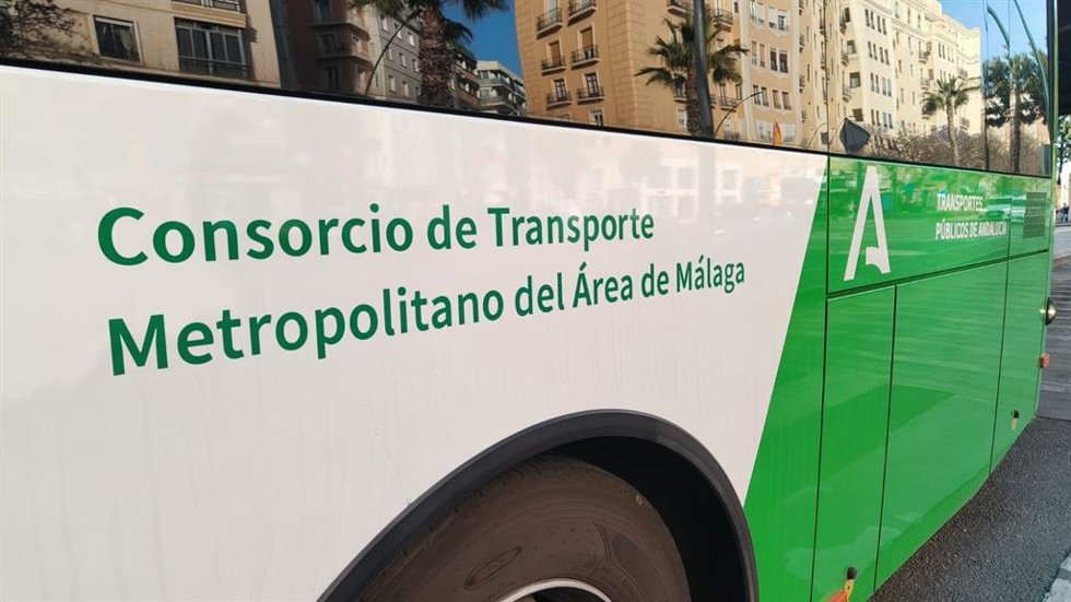 Archivo - Imagen de archivo de un autobús del Consorcio de Transportes de Málaga.