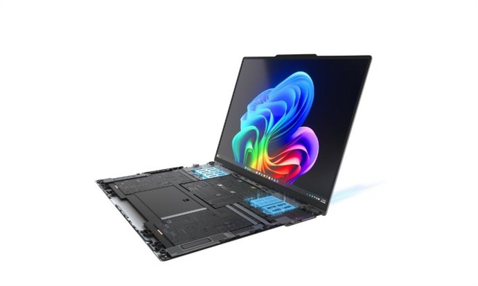 Laptop com design conceitual Project AeroBlade
