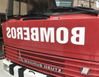 Los Bomberos de Zaragoza extinguen en incendio declarado en una vivienda de Parque Roma