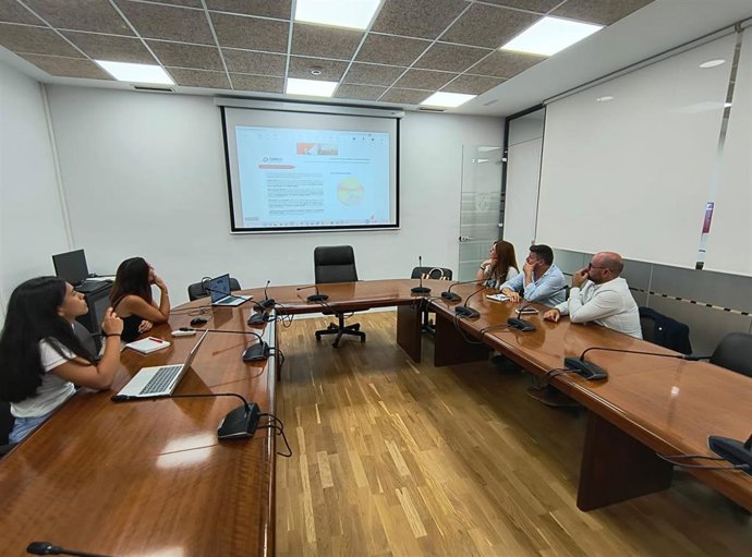 Reunión entre la Cámara de Comercio de Barcelona en el Maresme y respresentantes de los ayuntamientos de Sant Vicenç de Montalt, Sant Andreu de Llavaneres i Caldes d'Estrac (Barcelona)