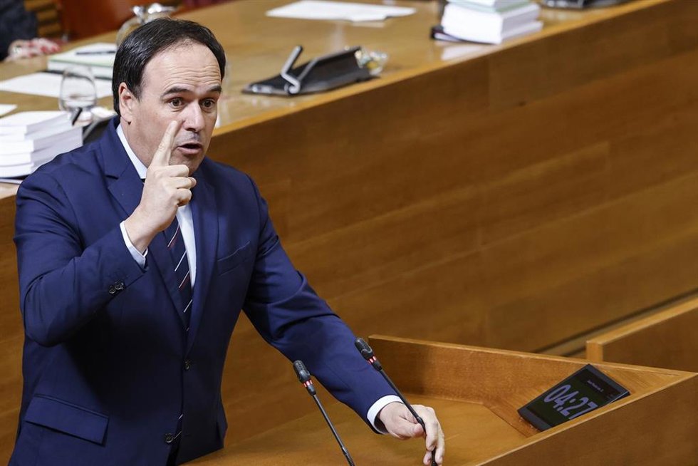 Archivo - El 'president' de la Generalitat Valenciana, Juanfran Pérez Llorca, en una imagen de archivo en Les Corts