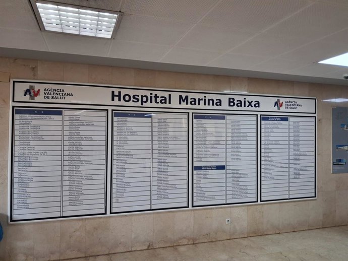 Entrada de l'Hospital Marina Baixa