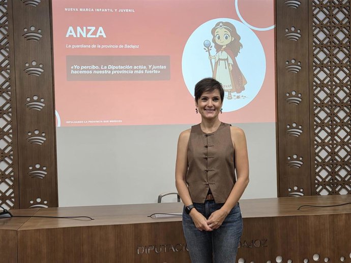 La presidenta de la Diputaicón de Badajoz, Raquel del Puerto, presenta actividades de difusión de la labor de la institución