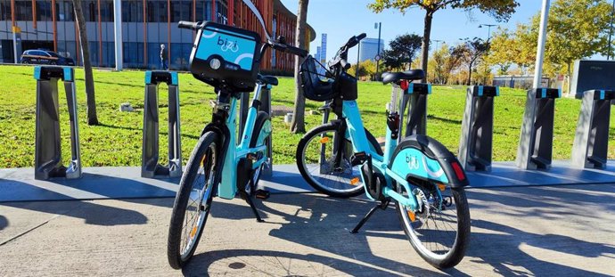 Archivo - Bicicletas del nuevo servicio Bizi Zaragoza