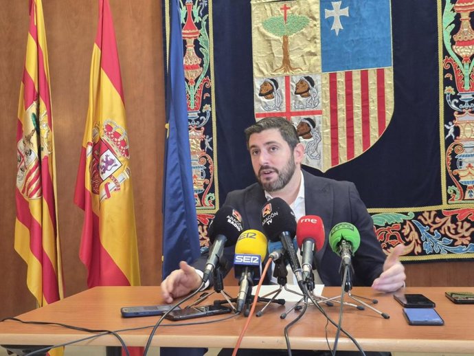 El vicepresidente del Gobierno de Aragón y consejero de Desregulación, Bienestar Social y Familia, Alejandro Nolasco,.