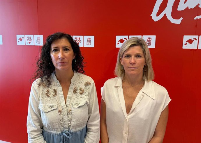 La candidata del PSIB al Consell de Mallorca, Amanda Fernández, y la portavoz adjunta del grupo socialista en el Consell de Mallorca, Sofía Alonso.