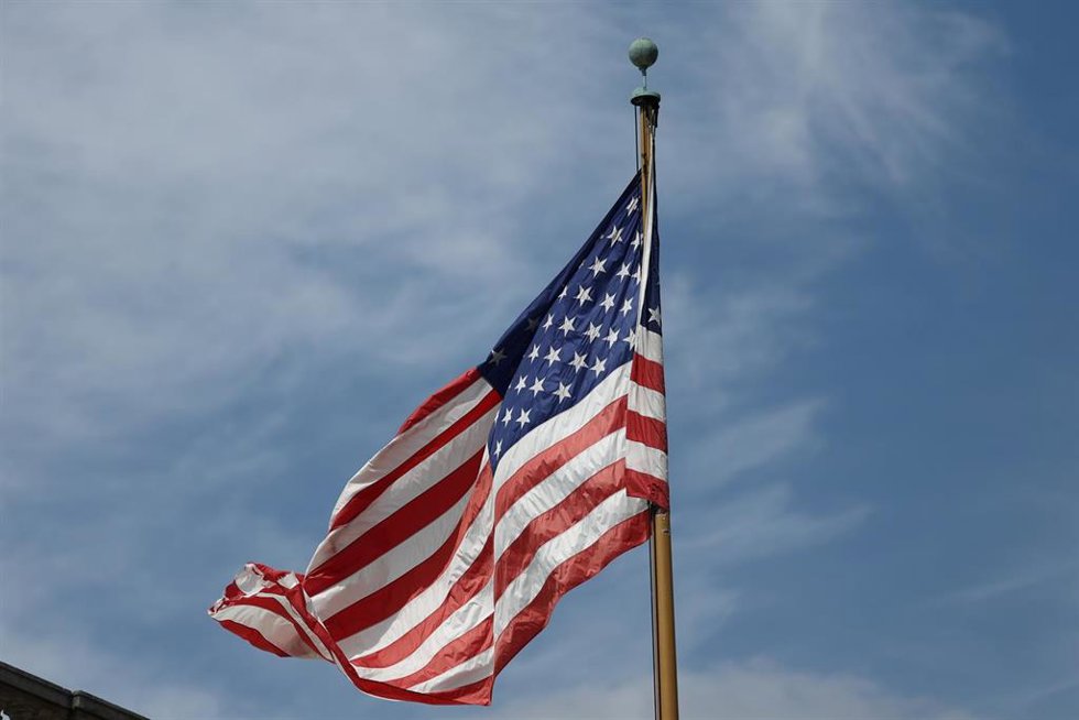 Archivo - Bandera de Estados Unidos
