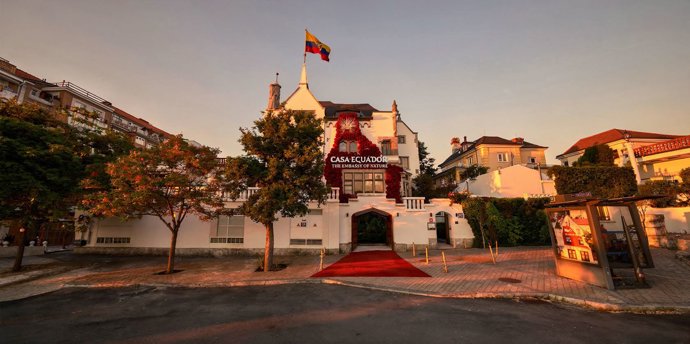 Fotografía de la Casa Ecuador