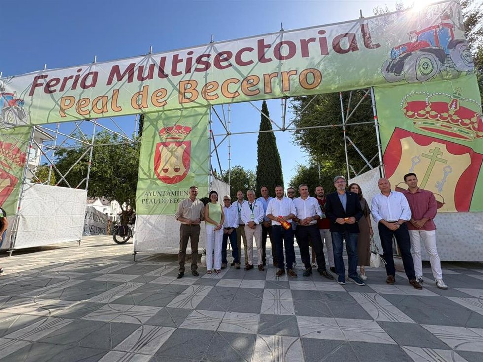 Inauguración de la IV Feria Multisectorial de Peal de Becerro.