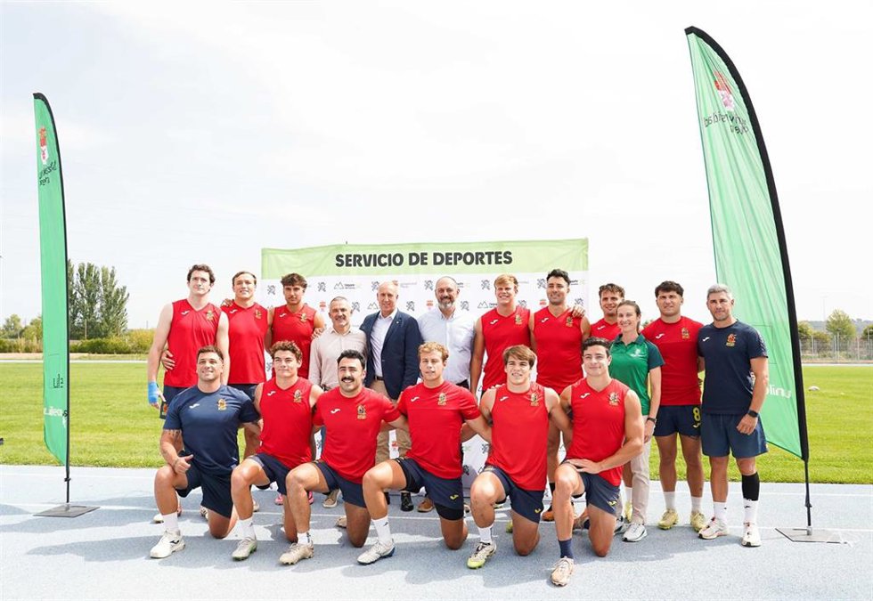 La selección española de rugby 7 en las instalaciones de la Universidad de León.