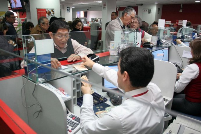 Archivo - Perú.- Cronograma de pagos 2026 de sueldos y pensiones en el Estado peruano
