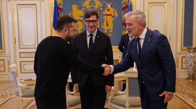 Zelenski, Collboni i Illa en una visita a Kíiv