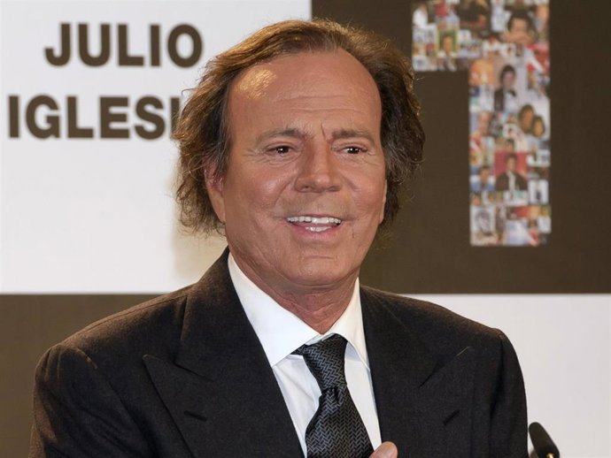 Archivo - Julio Iglesias  Europa Press Reportajes / Europa Press 16/12/2011