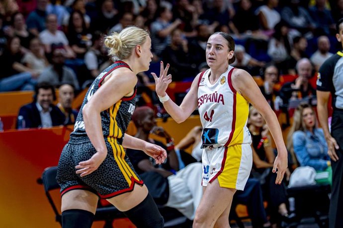 Iyana Martín, durante la Copa Mundial de la FIBA 2026.