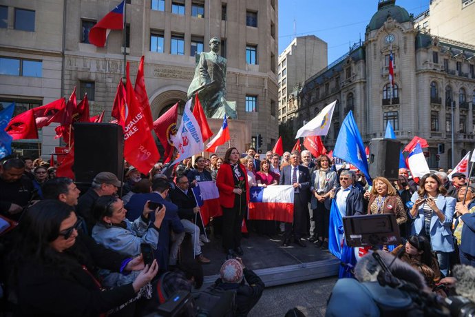 Santiago, 4 de Septiembre del 2026.  Los partidos de oposición realizarán un acto de homenaje al Presidente Salvador Allende Gossens, al cumplirse 56 años de su histórico triunfo electoral del 4 de septiembre de 1970. La actividad contará con la