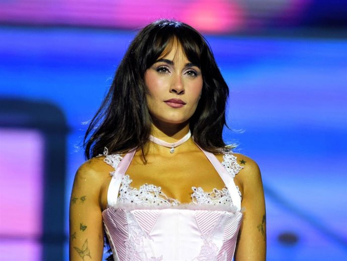 Archivo - Aitana durante su concierto en el Palau Sant Jordi