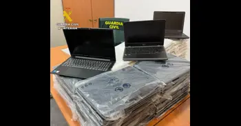 La Guardia Civil detiene en Salobreña (Granada) a un individuo acusado de robar 159 ordenadores